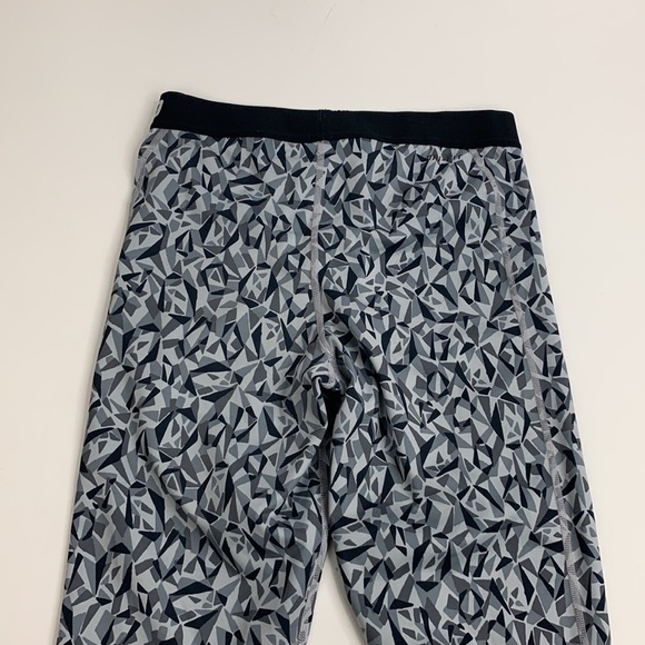 Nike Pro Crop Leggings Size Medium Gray Silver Black Stretch Nike Logo - Picture 7 of 13